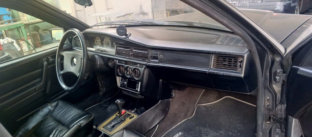 Mercedes 190, 2.0 L, 1990 il, 300 000 km 10-RM-490 — Avtomobillər, Mingəçevir (5)