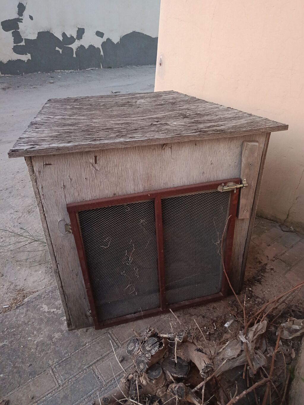 Taxta heyvan evi / qəfəs - Material: qalın faner və taxta karkas - Ön — Kunalar, Masazır (2)