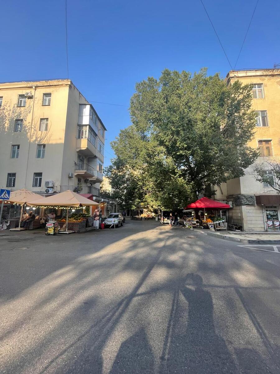 İcarəyə verilir 4 otaqlı köhnə tikili 80 m² — Mənzil, Bakı