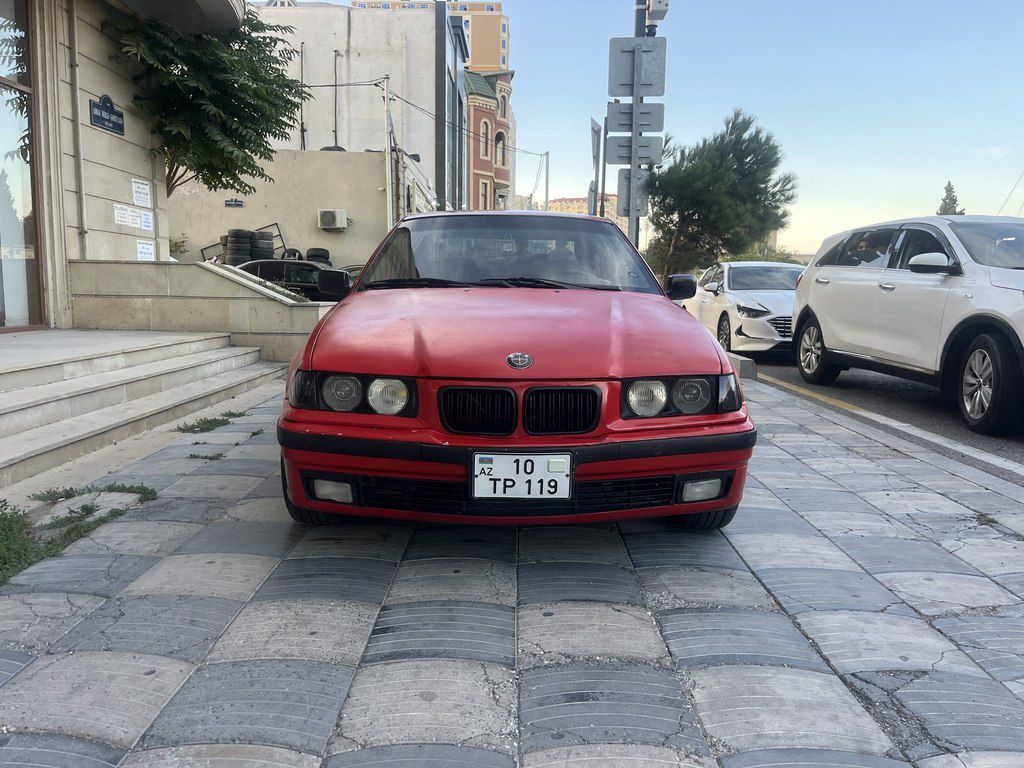 BMW 318, 1.8 L, 1993 il, 342 685 km 10-TP-119 — Avtomobillər, Bakı