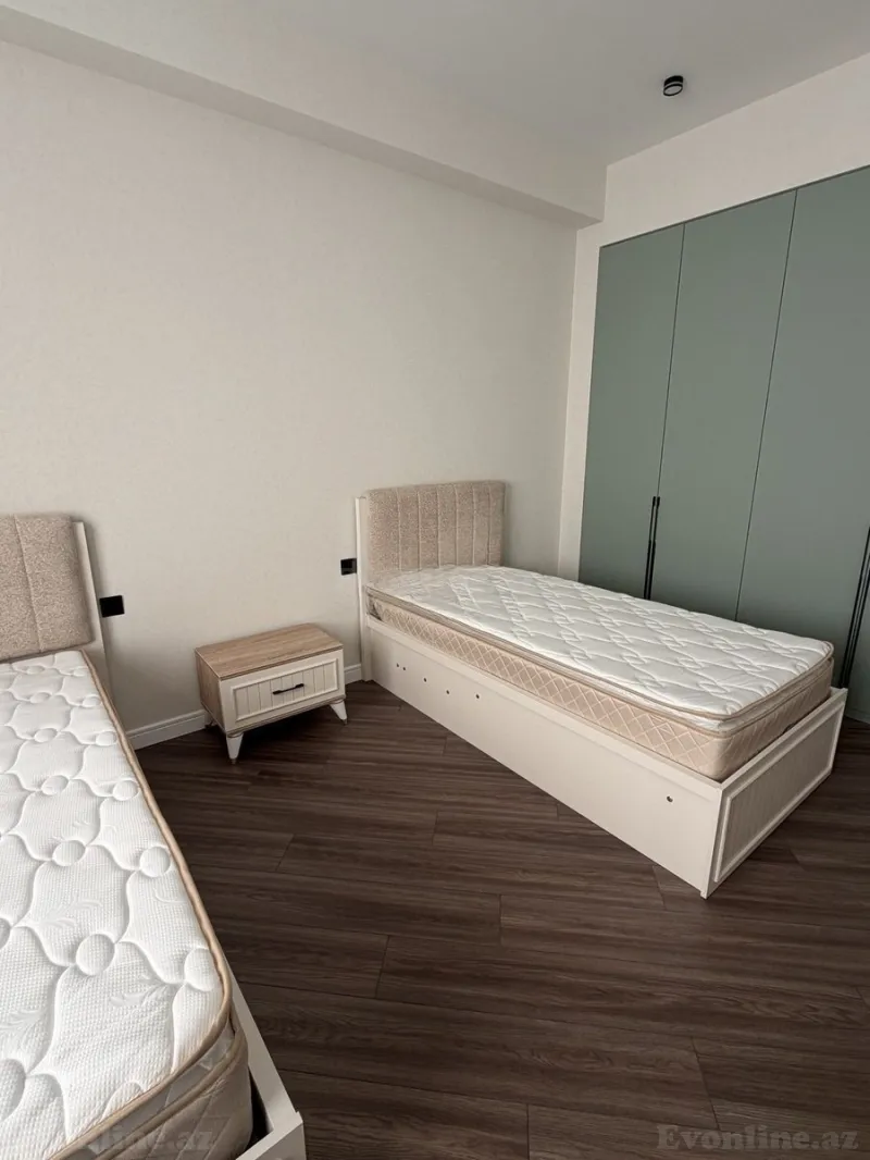 Kirayə verilir 3 otaqlı Mənzil Yeni tikili 160 m² Bakı, Xətai r., Ağ şəhər — Mənzil, Bakı (6)