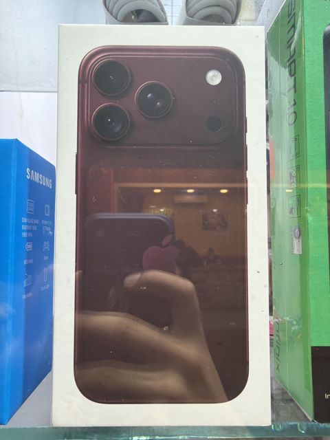 IPhone 18 Pro, 256 GB, Bordo — Bakı