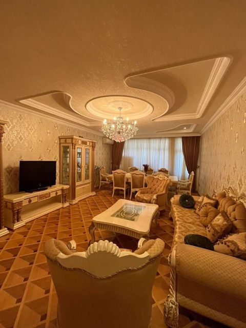 Satılır 4 otaqlı yeni tikili 192 m² — Bakı