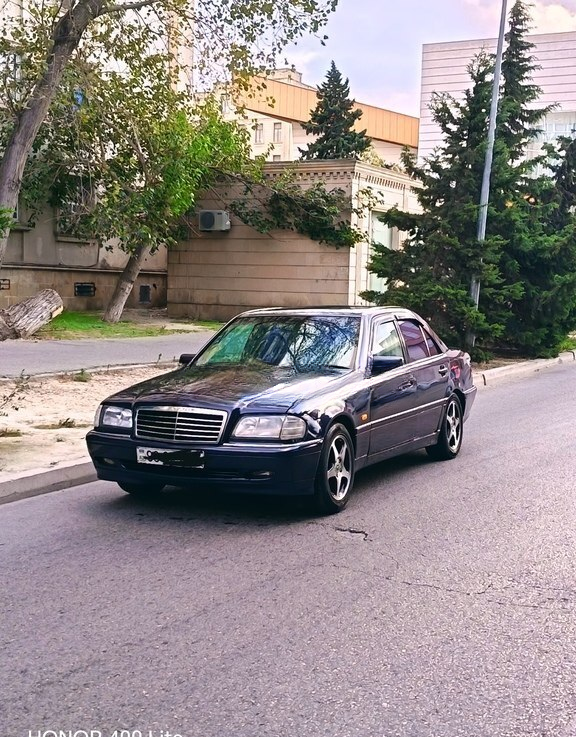 Mercedes C 200, 1997 il, 330000 km, 2.2 L — Avtomobillər (9)