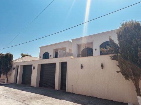 Satılır 4 otaqlı həyət evi/bağ evi 118 m² — Bakı