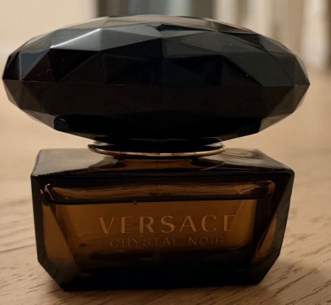 Versace Crystal Noir ətri — Bakı