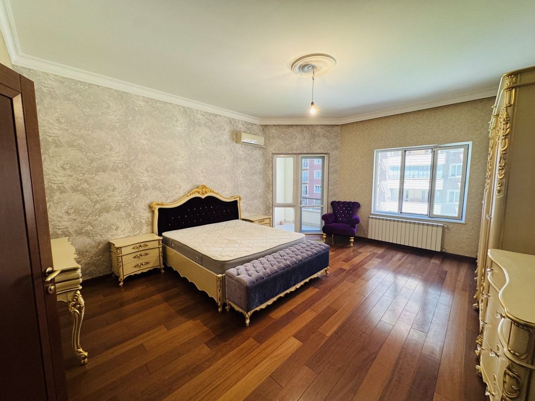 Satılır 4 otaqlı yeni tikili 250 m² — Mənzil, Bakı (11)