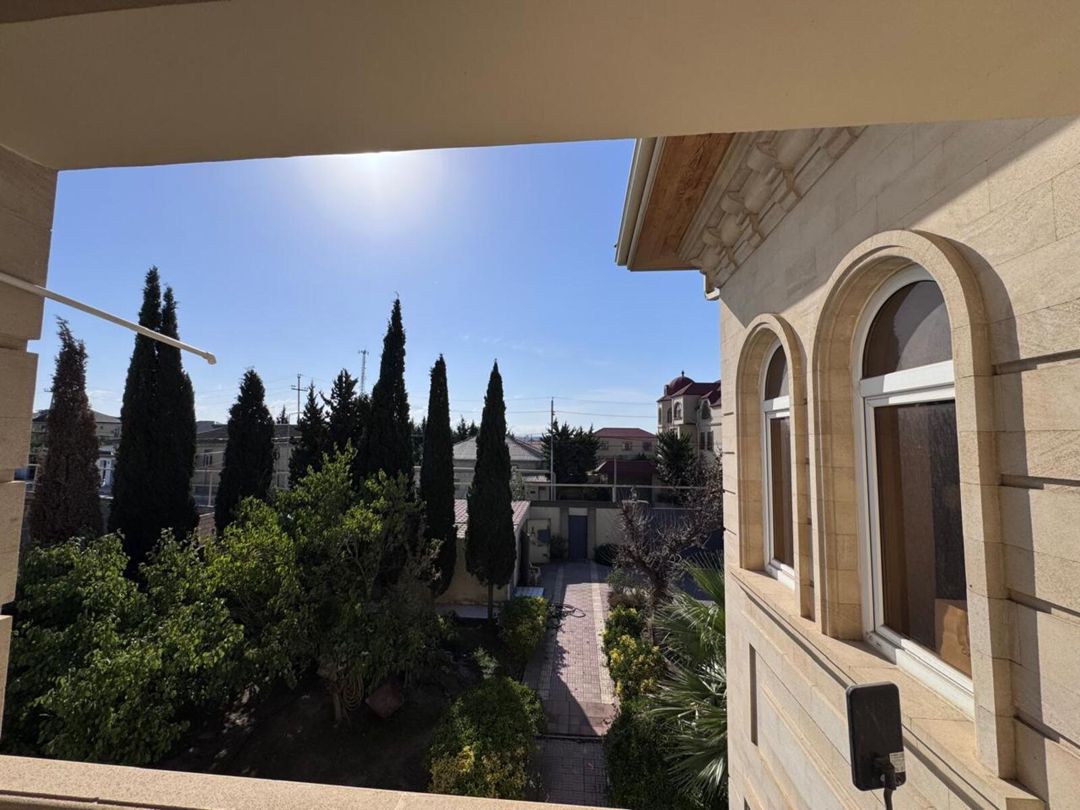 Satılır 10 otaqlı həyət evi/bağ evi 600 m² — Ev, villa, Bakı (10)