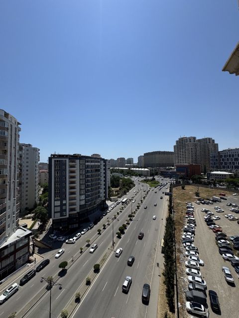 Satılır 4 otaqlı yeni tikili 220 m² — Bakı