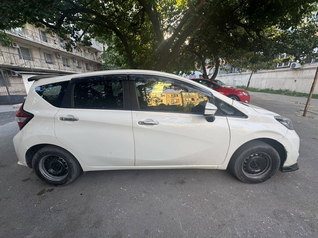 Nissan Note, 2017 il icarəsi — Avadanlıq icarəsi, Bakı (4)