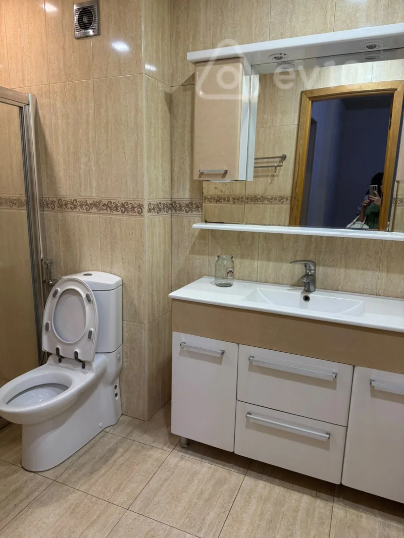 2 otaqlı mənzil, 70 m², D.Bünyzade küçesi 32 — kirayə — Mənzil, Bakı (5)