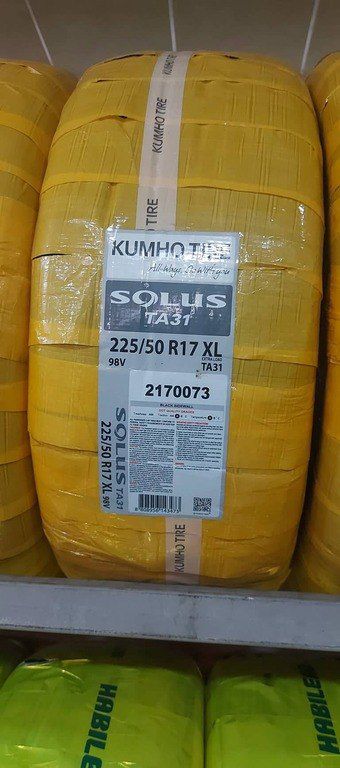 "Kumho" şinləri 225/50 R17 — Bakı