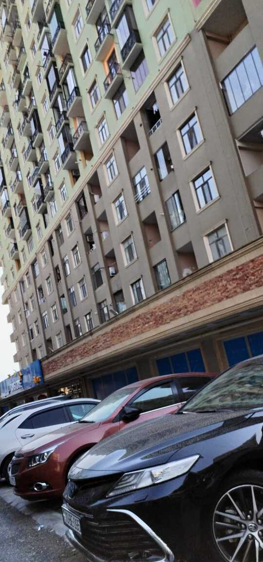 4 otaqlı mənzil 135 m² satılır — Mənzil, Bakı (6)