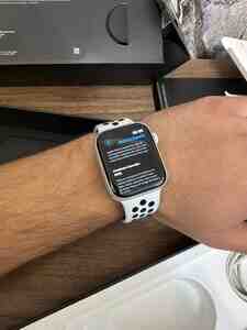 Apple Watch Series 5 Nike Silver 44mm — Mallar, Bakı (3)