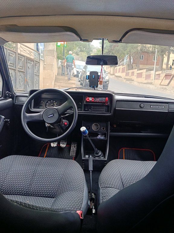 Lada (VAZ) 2107, 1.7 L, 1998 il, 250 000 km 10-HJ-876 — Avtomobillər, Yardımlı (3)