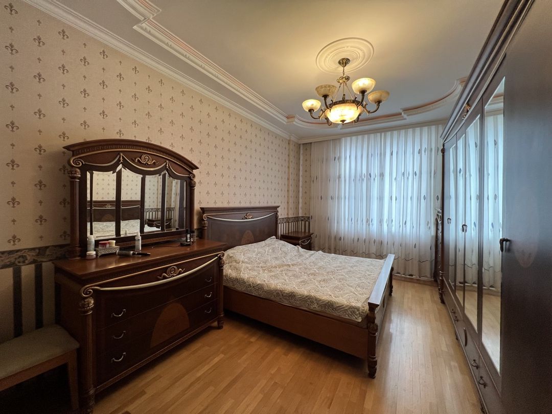Satılır 4 otaqlı yeni tikili 185 m² — Mənzil, Bakı (6)