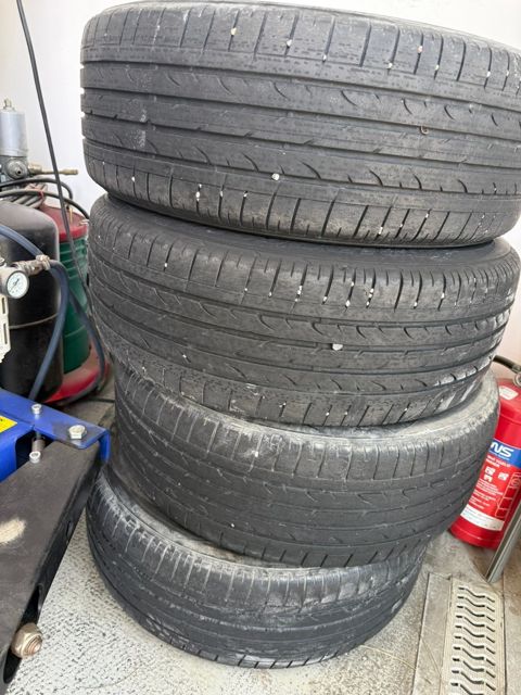 Bridgestone şinləri 225/55 R18 — Bakı