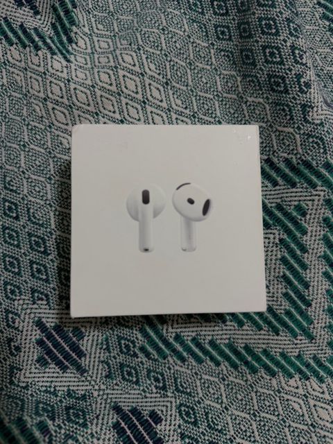 Apple AirPods 4 — Bakı