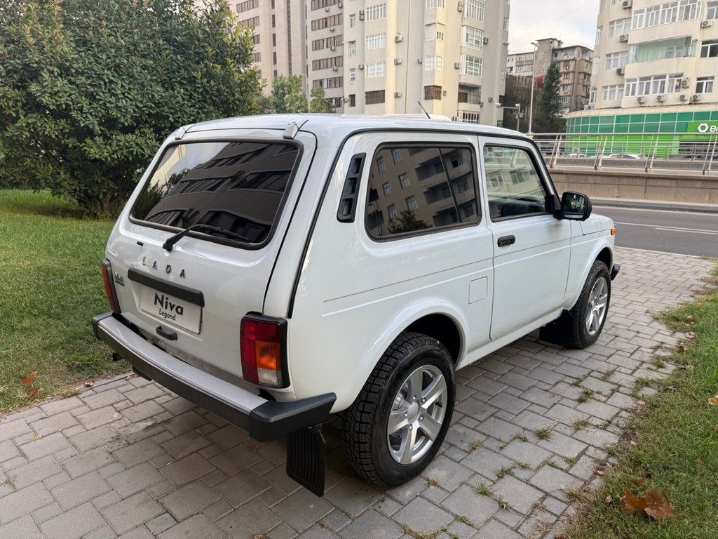 Lada (VAZ) Niva, 1.7 L, 2026 il, 3 200 km — Avtomobillər, Bakı (6)