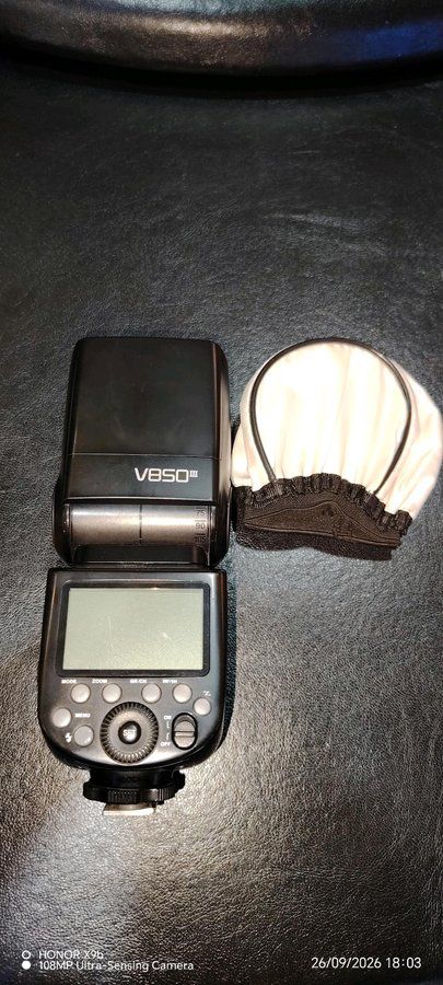Godox V850II — Fotoaparat, Masazır (2)