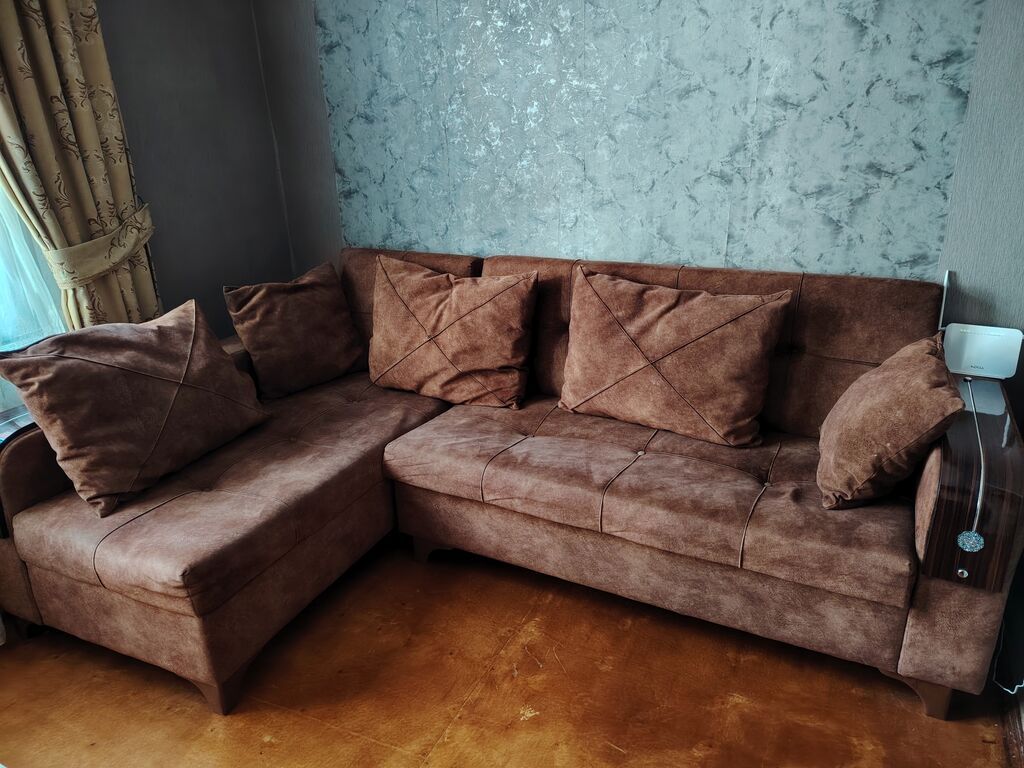 İşlənmiş, Künc divan, Qonaq otağı üçün, Açılan — Yumşaq mobilya dəstləri, Bakı (4)
