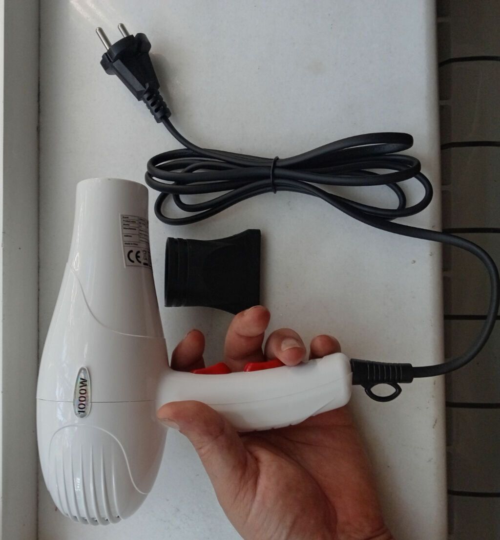 Saç qurutma fenı – 1000W, ağ rəng - Güc: 1000W (korpus üzərində — Fən, Bakı (4)
