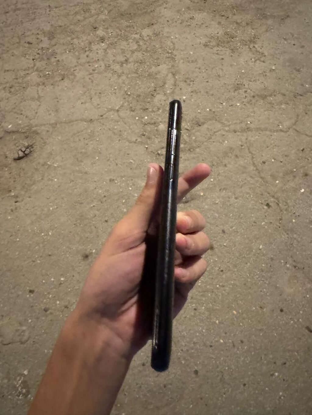 Ağıllı telefon - Rəng: qara - Korpus: yuvarlaq kənarlı, birləşmiş — Digər smartfonlar, Bakı (3)