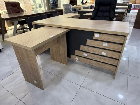 Ofis mebeli — Bakı