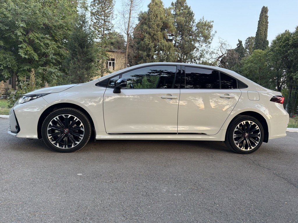 Toyota Corolla, 1.8 L, 0.75 kWh, 2022 il, 103 000 km — Avtomobillər, Gəncə (4)
