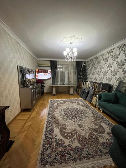 Satılır 3 otaqlı köhnə tikili 80 m² — Bakı