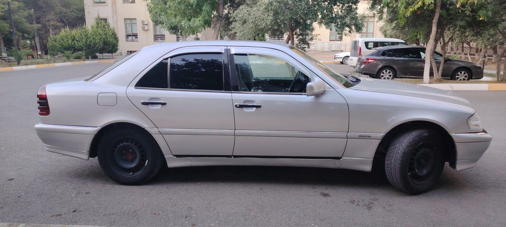 Mercedes C 220, 2.2 L, 1994 il, 522 000 km 10-ZS-094 — Avtomobillər, Sumqayıt (3)