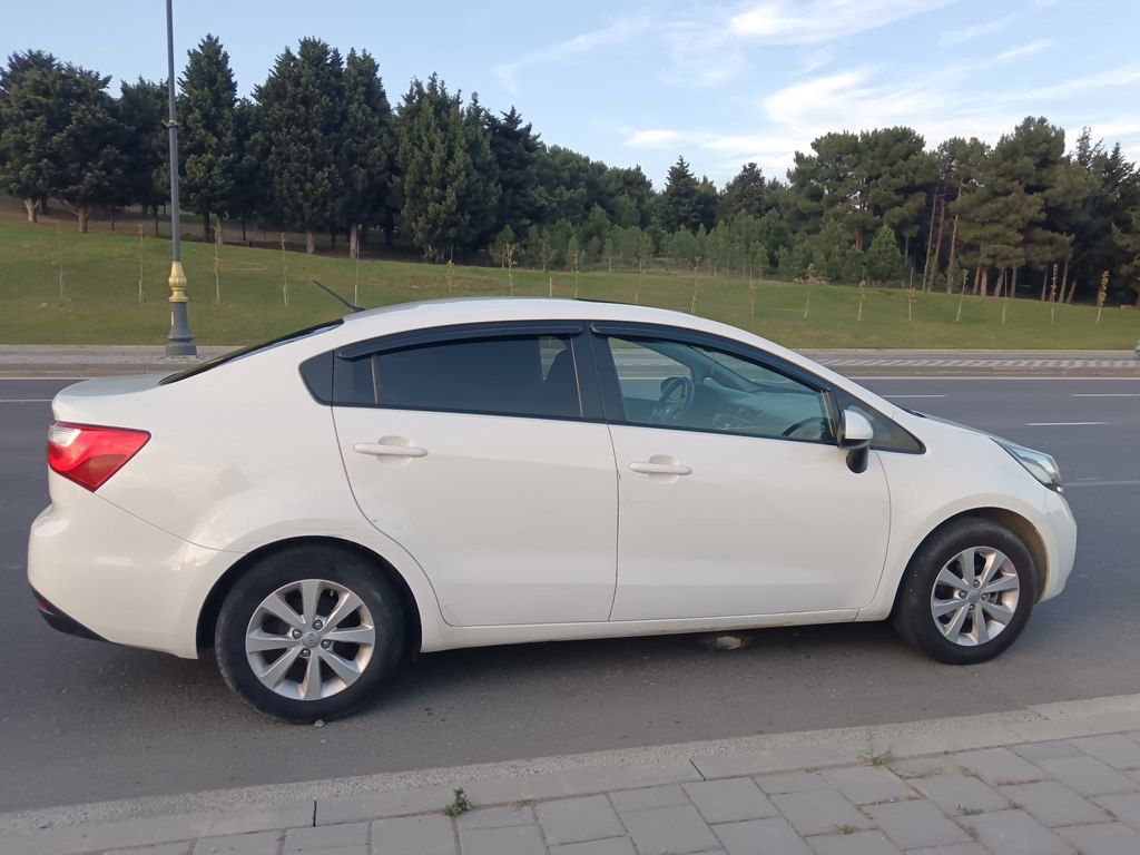 Kia Rio, 1.4 L, 2013 il, 259 052 km — Avtomobillər, Bakı (6)