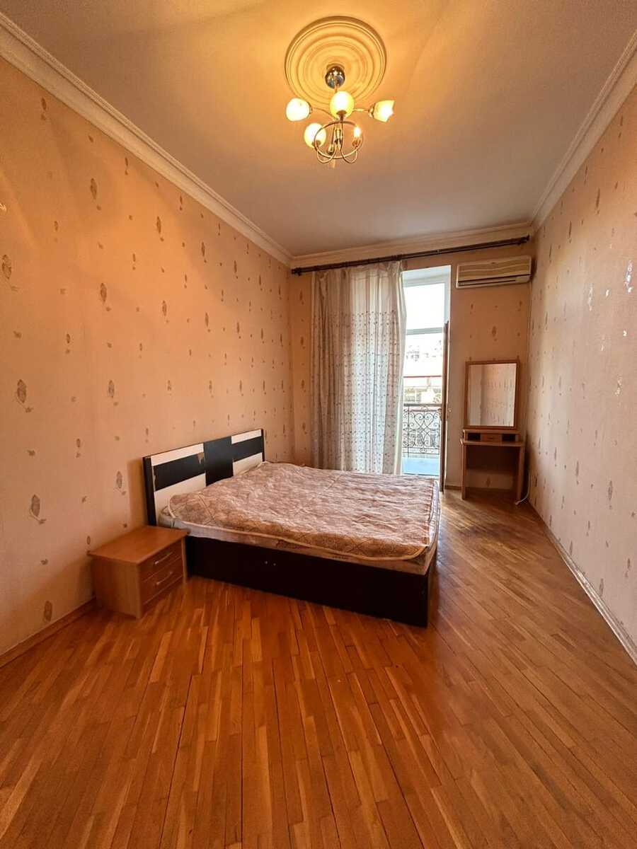 Satılır 3 otaqlı köhnə tikili 72 m² — Mənzil, Bakı (6)