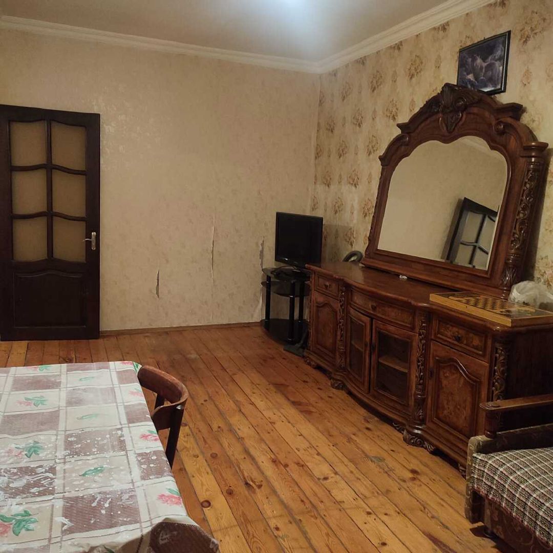 Satılır 2 otaqlı köhnə tikili 60 m² — Mənzil, Bakı (7)