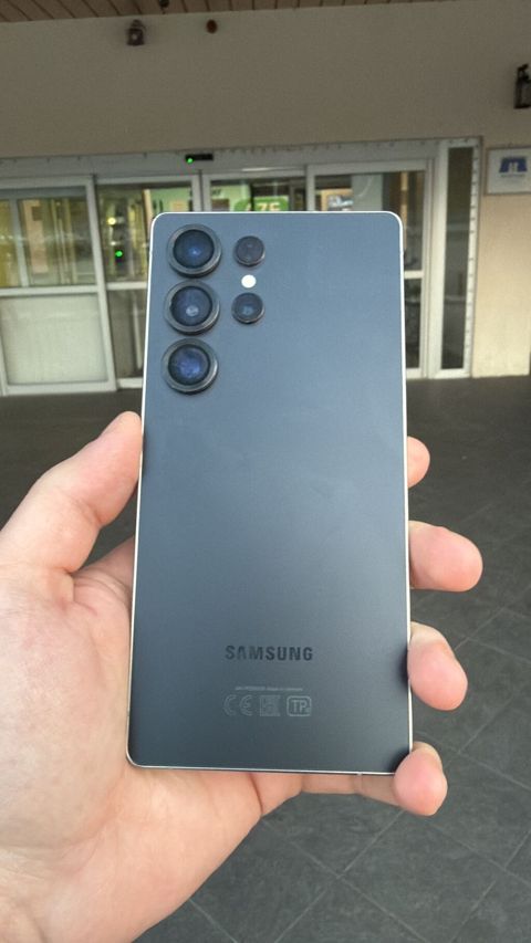Samsung Galaxy S25 Ultra, 512 GB, rəng - Qara, Sənədlərlə — Bakı