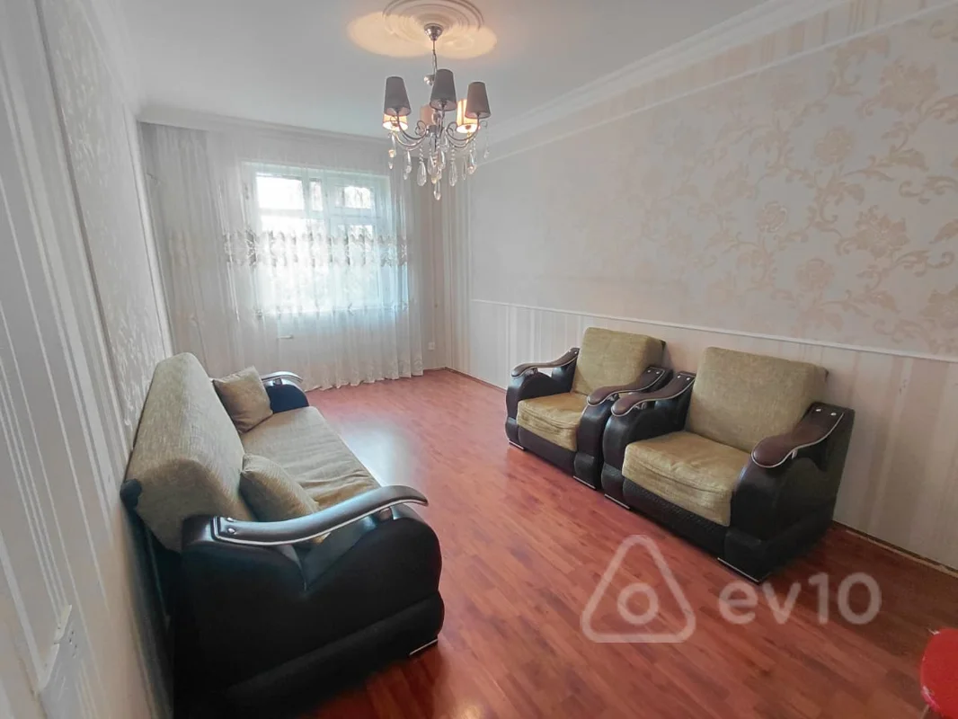 3 otaqlı mənzil, 80 m², Nesreddin Tusi — kirayə — Mənzil, Bakı