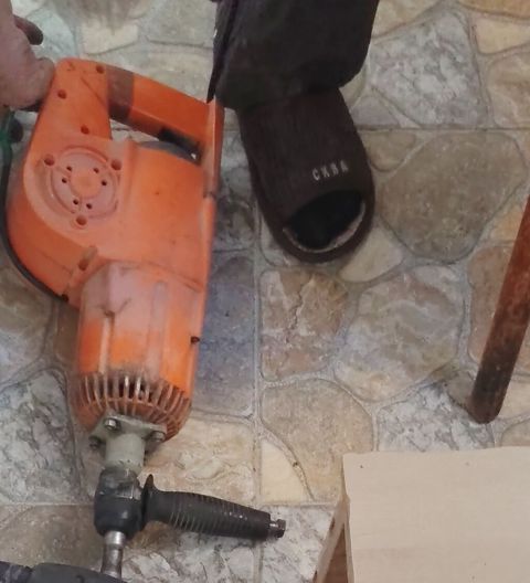 Perforator Işlək vəziyyətdədir Dauer WZ-42075 model Güclü elektrikli — Bakı