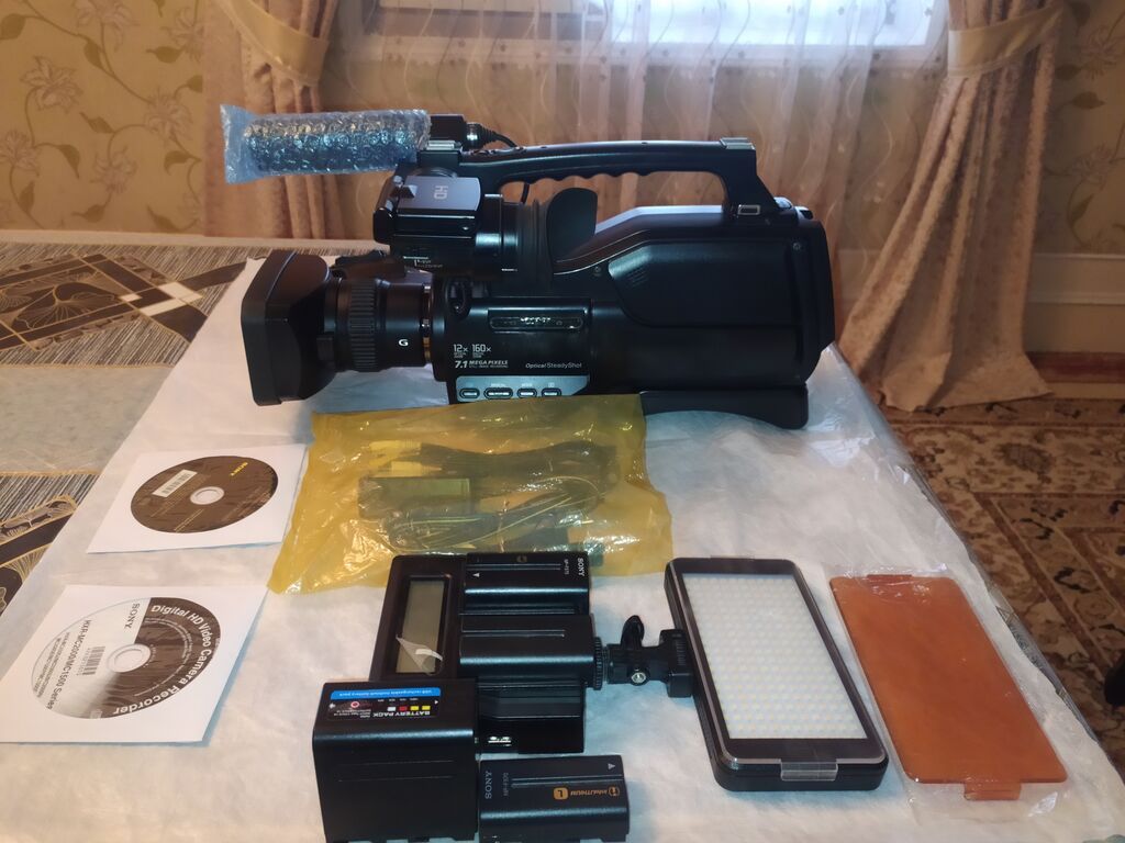 Sony peşəkar video kamera dəsti Model: Sony HD Avchd (MPEG2 SD — Video kamera, Saatlı (3)