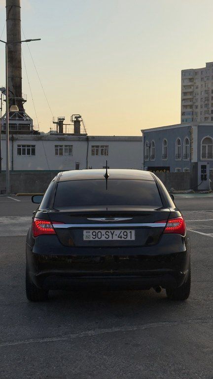 Chrysler 200, 2.4 L, 2013 il, 180 000 km 90-SY-491 — Avtomobillər, Bakı (2)