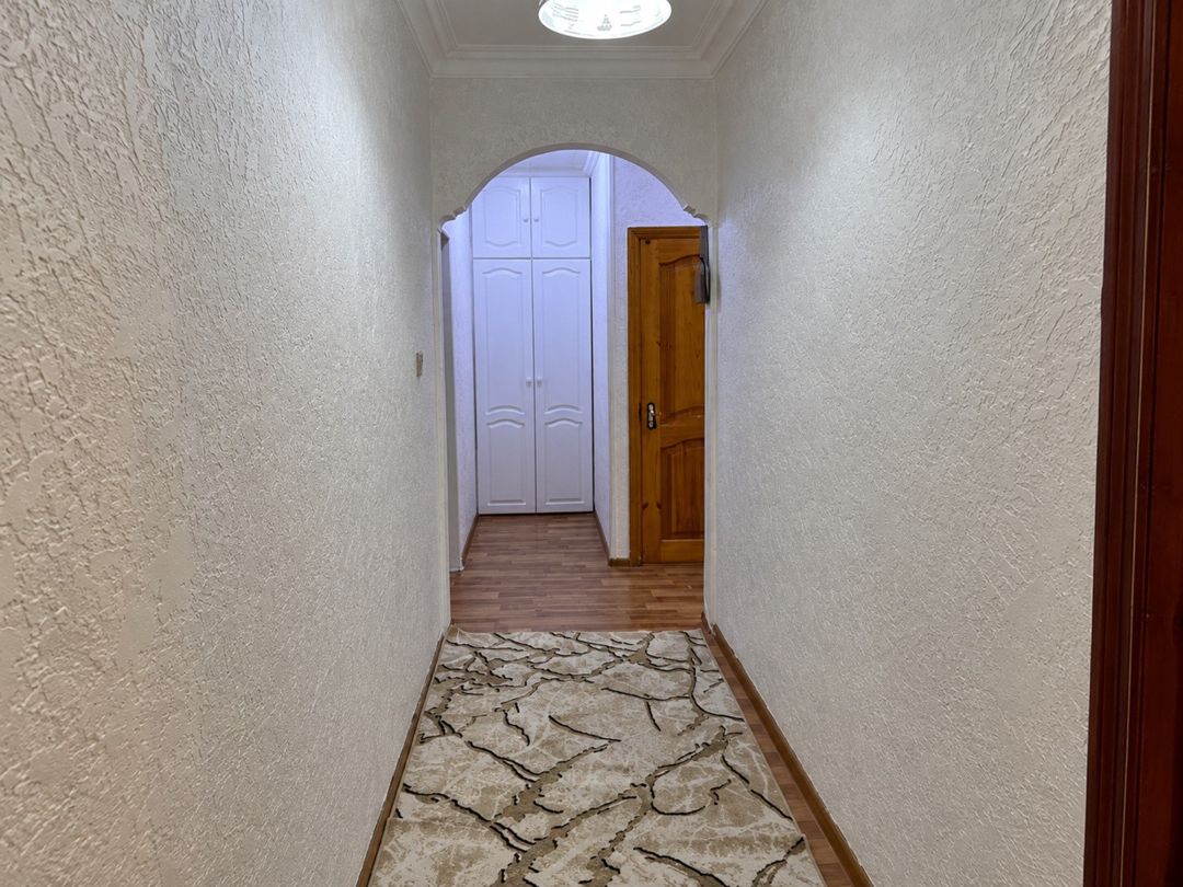 Satılır 2 otaqlı köhnə tikili 66 m² — Mənzil, Bakı (2)