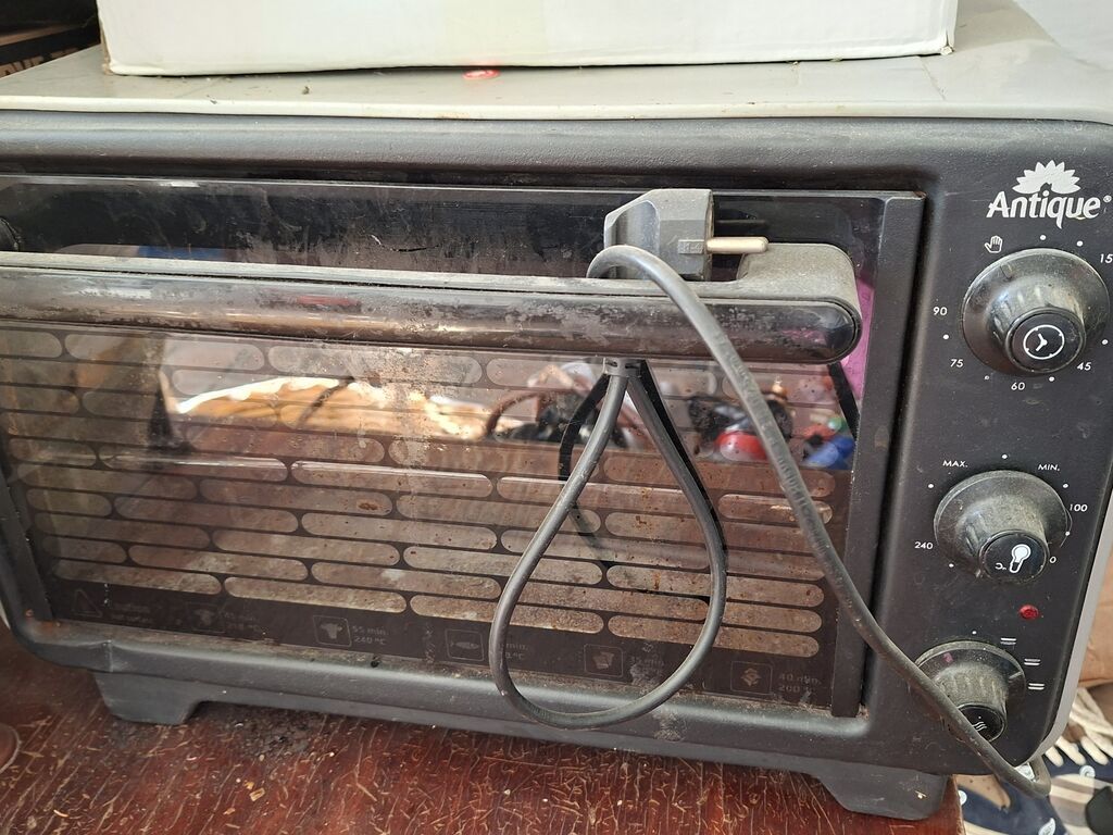 Antique markalı elektrik mini soba satilir. Isteyenler elaqe saxlasin — Masaüstü plitələr, Bakı