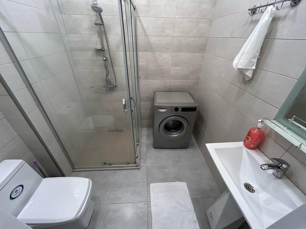 İcarəyə verilir 2 otaqlı yeni tikili 45 m² — Mənzil, Bakı (9)