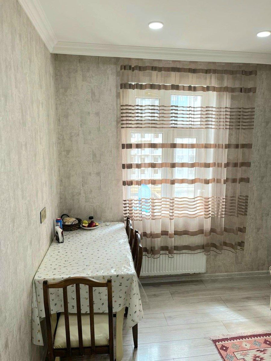 Satılır 4 otaqlı köhnə tikili 110 m² — Mənzil, Bakı (9)