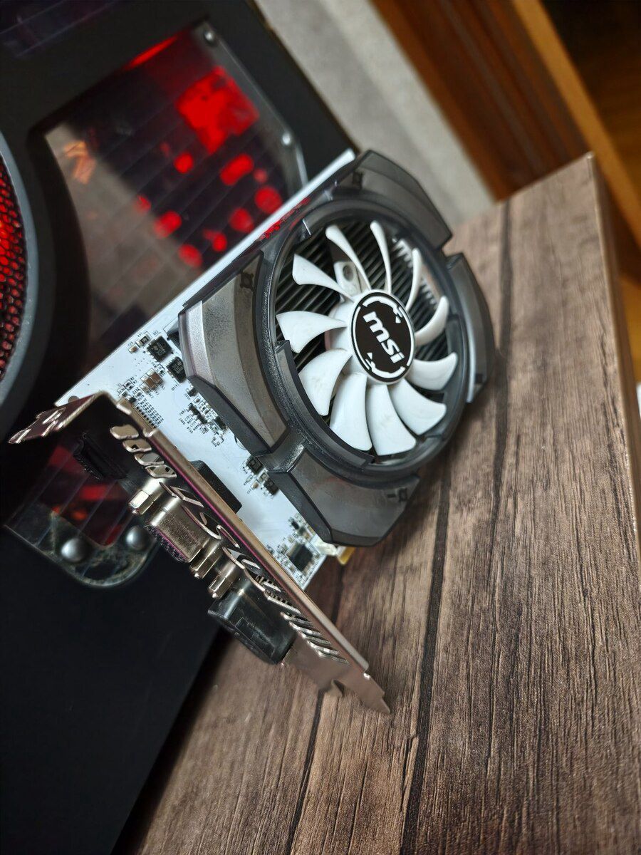 Video kart Nvidia Geforce GT730 2GB — Kompüterlər və noutbuklar, Bakı (2)