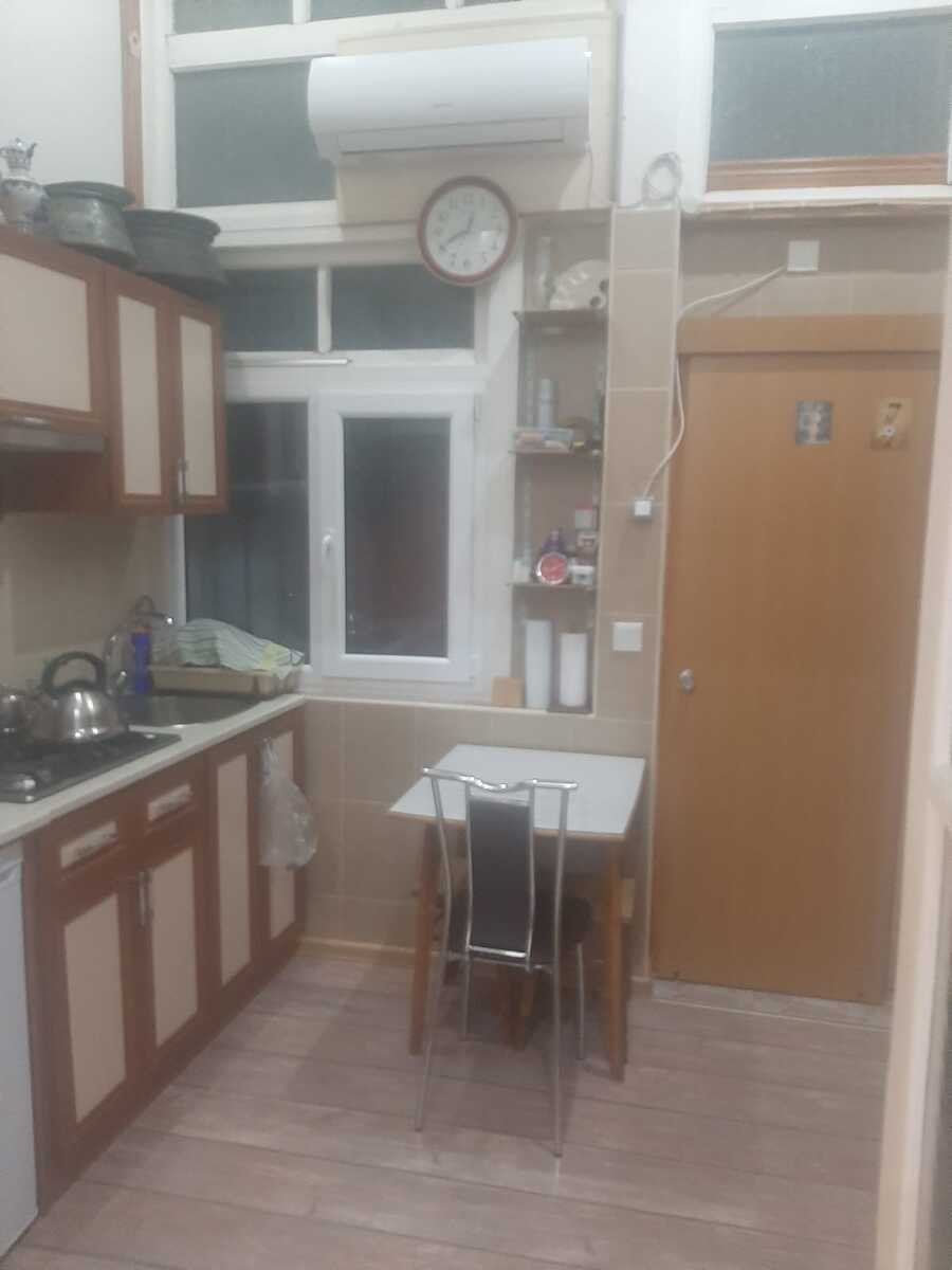 Satılır 1 otaqlı köhnə tikili 25 m² — Mənzil, Bakı (7)