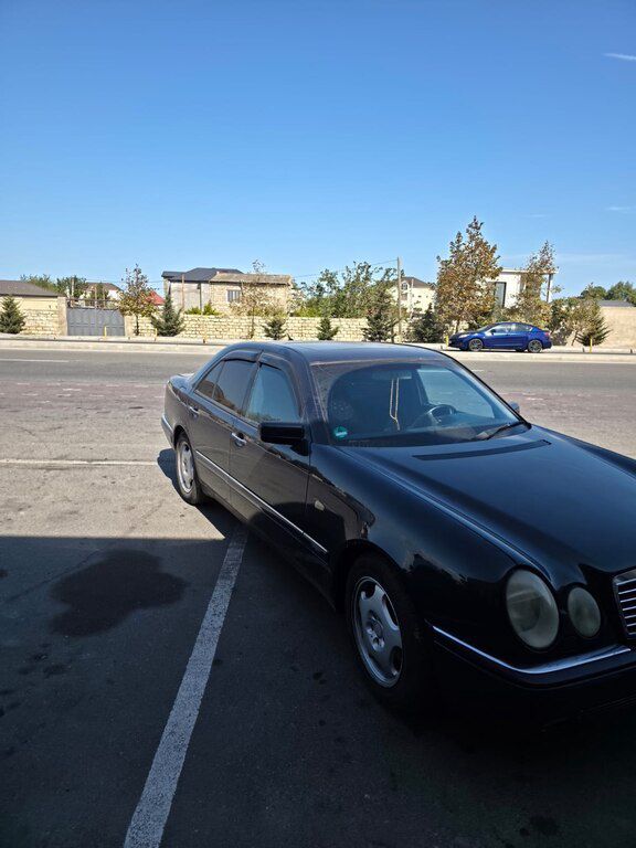 Mercedes E 240, 2.4 L, 1999 il, 346 000 km — Avtomobillər, Bakı (4)