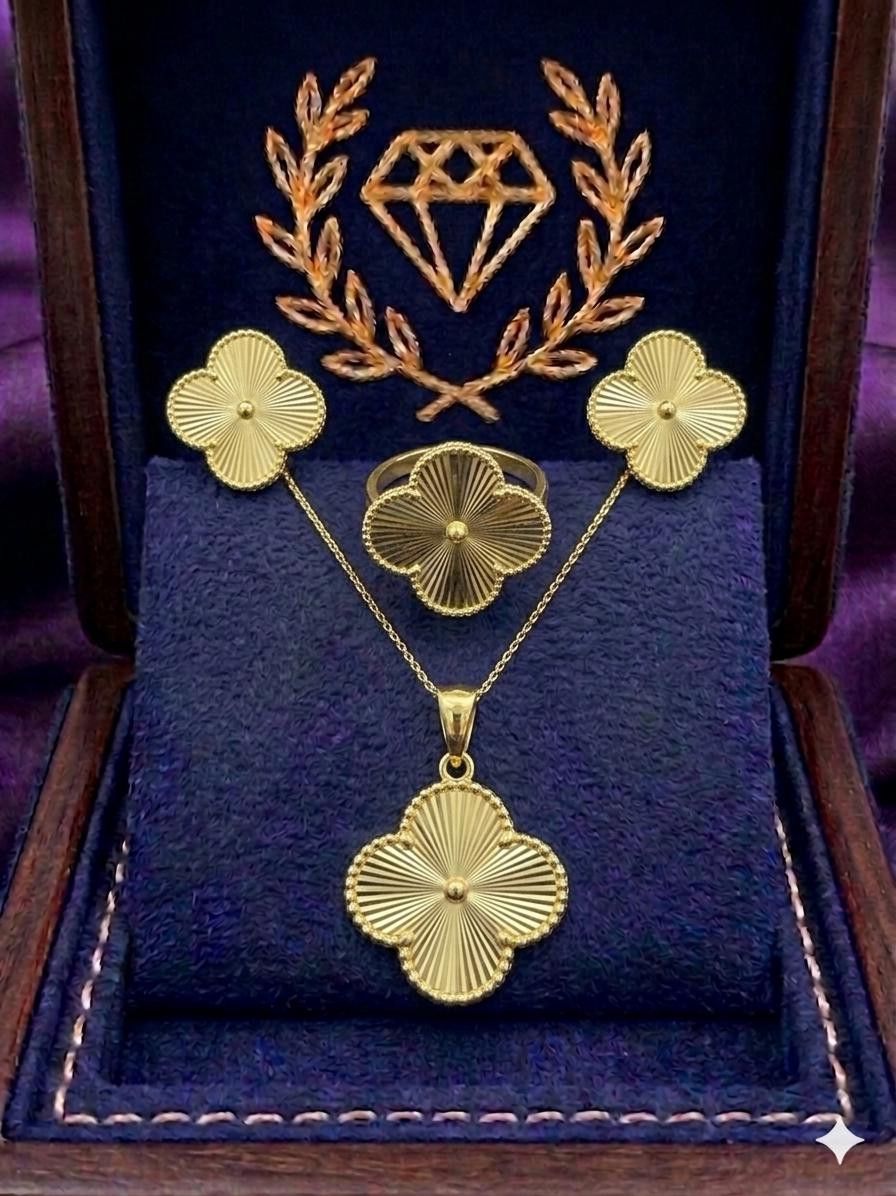 Zinət dəsti boyunbağı, sırğa və üzük "Alhambra" Van Cleef & Arpels 2821, qızıl 585 əyar — Mallar, Bakı