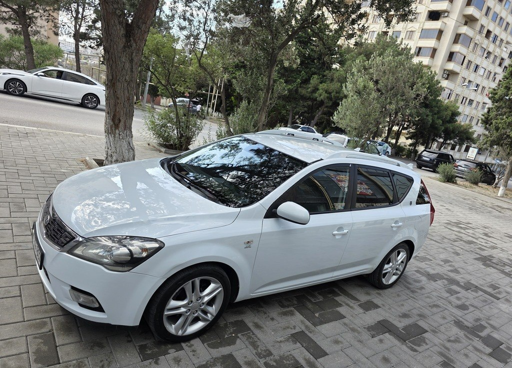 Kia Ceed SW, 2009 il, 331405 km, 1.6 L 77-KH-807 — Avtomobillər (5)