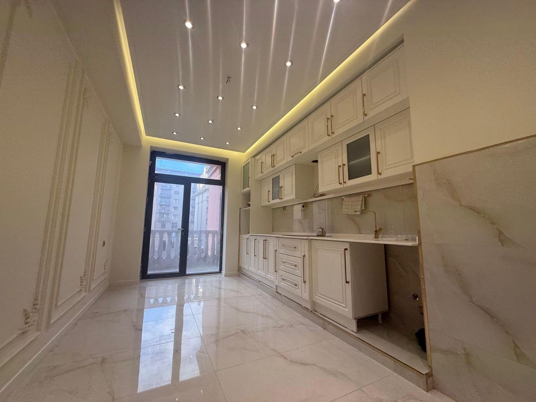 Satılır 5 otaqlı yeni tikili 195 m² — Mənzil, Bakı (7)