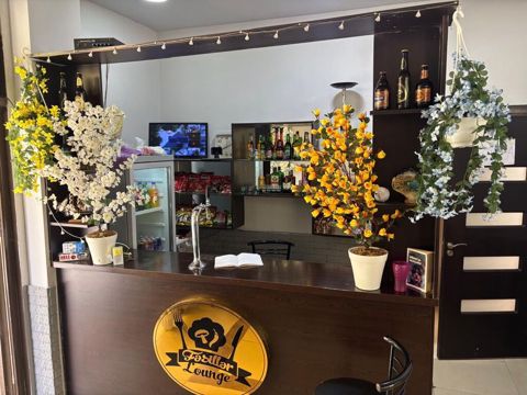 Pub ucun bar satılır arxada gorduyunuzde daxıldır — Bakı